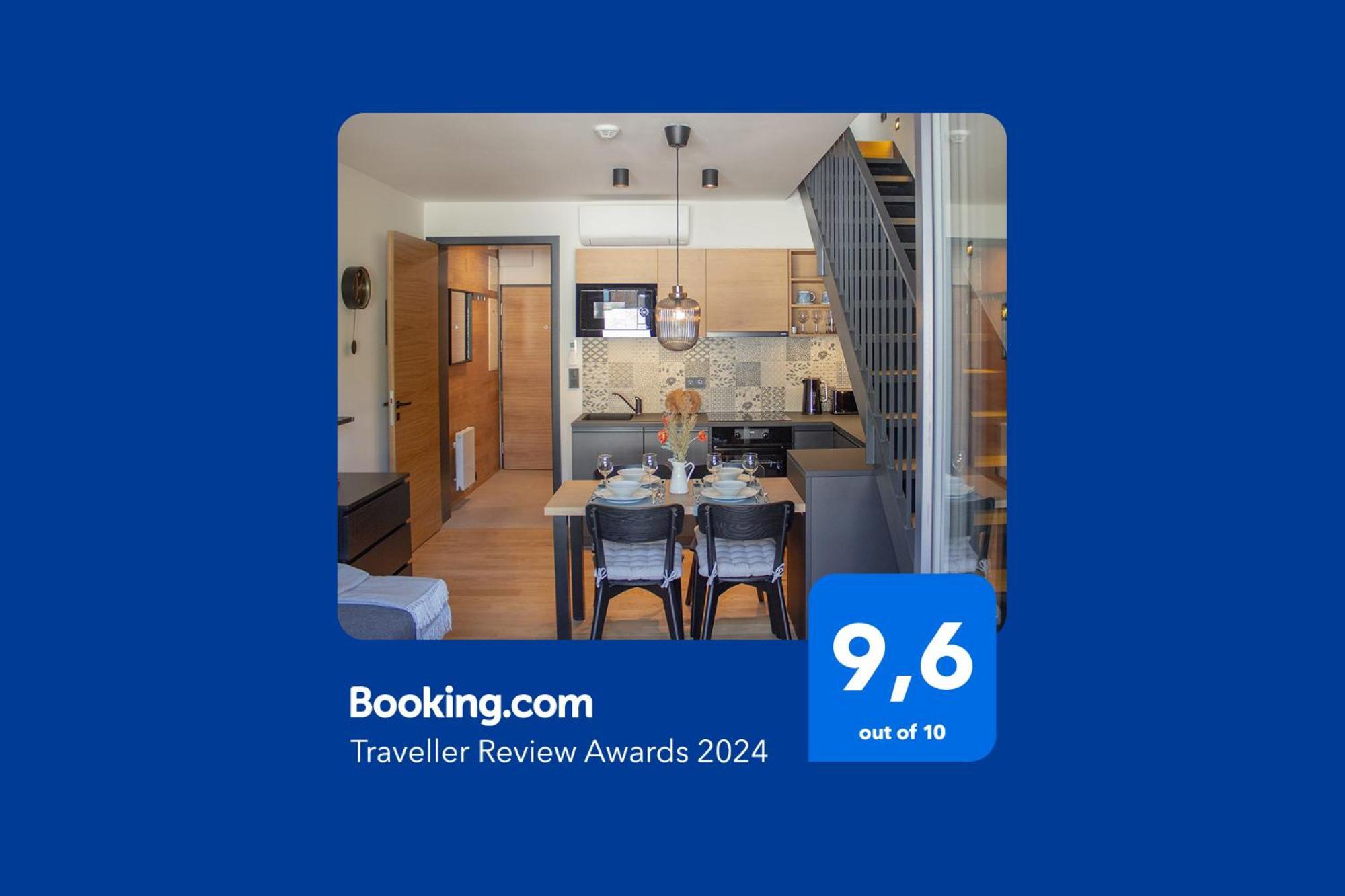 Enjoyharrachov - Atraktivni Klidny Klimatizovany Apartman 20 V Centru Harrachova S Parkovanim, Wifi-Wlan, Sat, Herni Konzoli, Ipad, Netflix Zdarma, Moznosti Dobijeni Auta, Vyhledem Do Zahrady A Na Romanticky Kostelik Ngoại thất bức ảnh