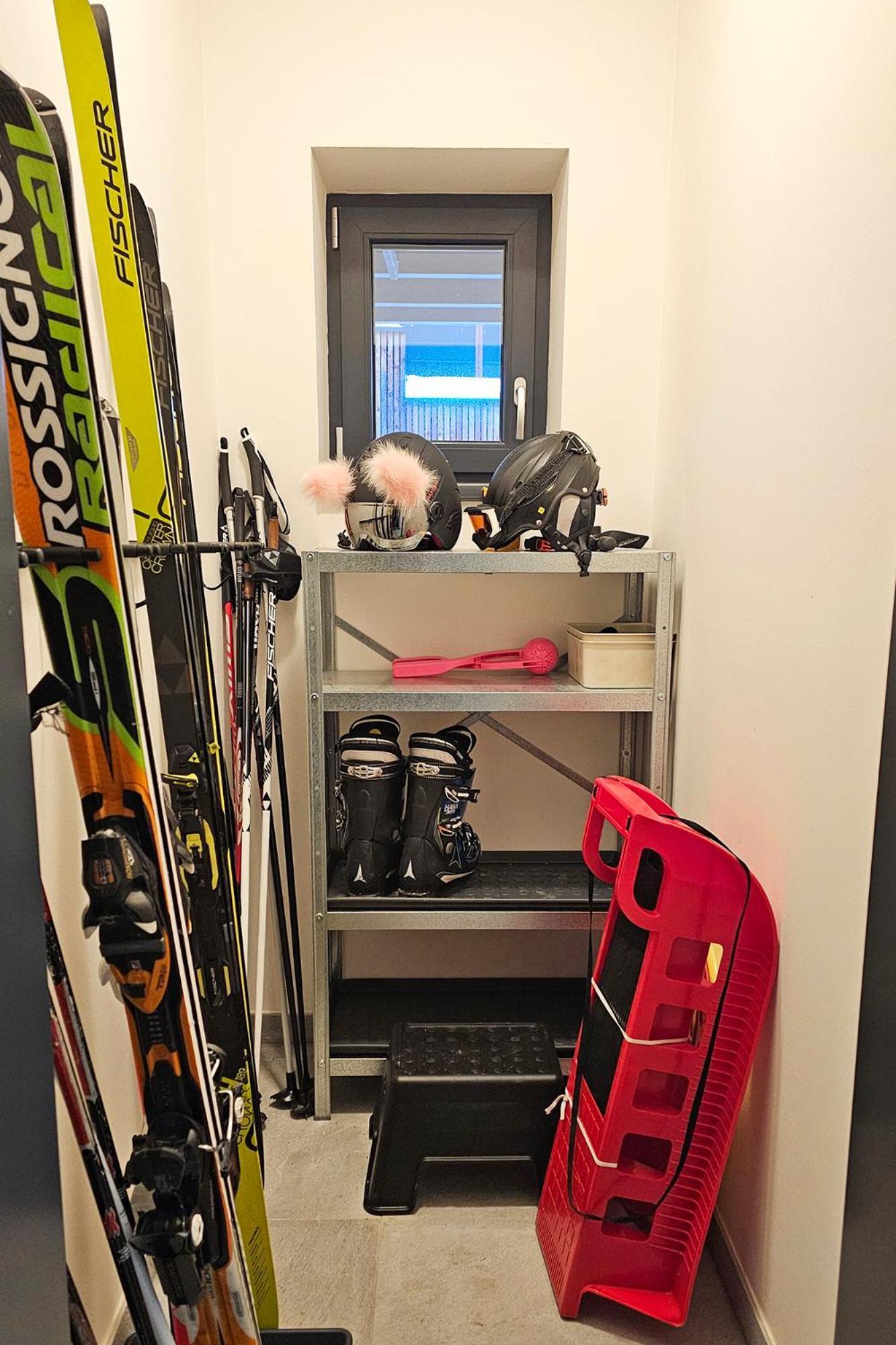 Enjoyharrachov - Atraktivni Klidny Klimatizovany Apartman 20 V Centru Harrachova S Parkovanim, Wifi-Wlan, Sat, Herni Konzoli, Ipad, Netflix Zdarma, Moznosti Dobijeni Auta, Vyhledem Do Zahrady A Na Romanticky Kostelik Ngoại thất bức ảnh