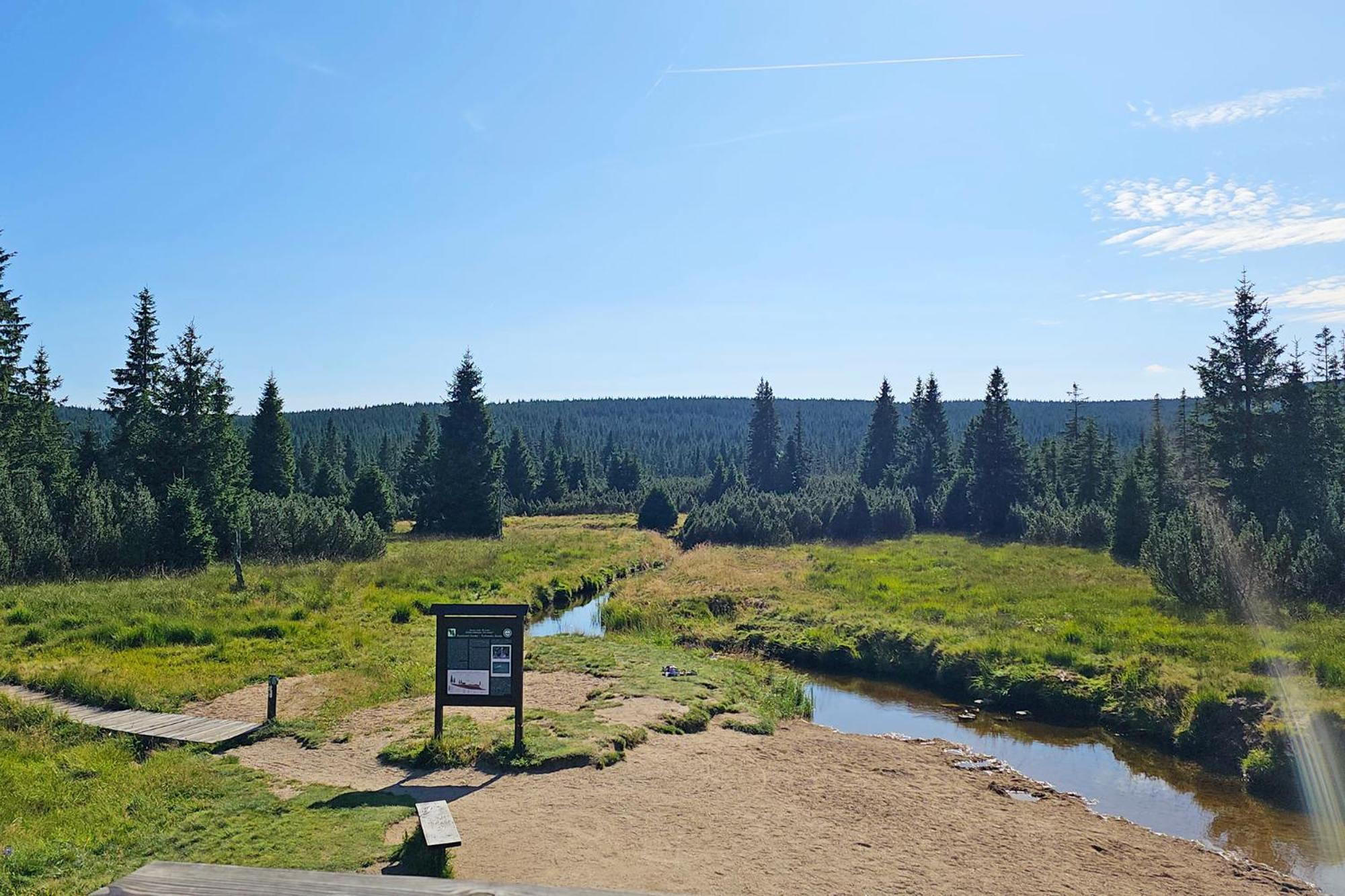 Enjoyharrachov - Atraktivni Klidny Klimatizovany Apartman 20 V Centru Harrachova S Parkovanim, Wifi-Wlan, Sat, Herni Konzoli, Ipad, Netflix Zdarma, Moznosti Dobijeni Auta, Vyhledem Do Zahrady A Na Romanticky Kostelik Ngoại thất bức ảnh