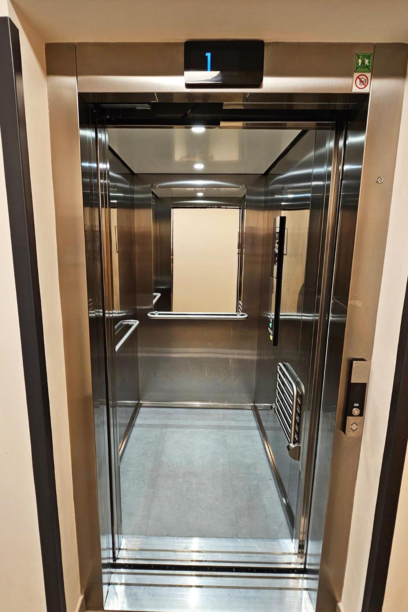 Enjoyharrachov - Atraktivni Klidny Klimatizovany Apartman 20 V Centru Harrachova S Parkovanim, Wifi-Wlan, Sat, Herni Konzoli, Ipad, Netflix Zdarma, Moznosti Dobijeni Auta, Vyhledem Do Zahrady A Na Romanticky Kostelik Ngoại thất bức ảnh